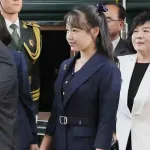 【画像】金正恩の娘(13歳・165cm)、既に王の貫禄かｗｗｗｗｗｗｗｗｗｗｗｗｗｗ