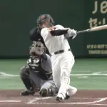 岸田(巨) .297 8 38 OPS.785 捕手WAR1位
