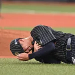オリックス　折れたバット直撃の曽谷「胸部の打撲」と診断　球団発表　今後は患部の状態を確認しながら練習へ