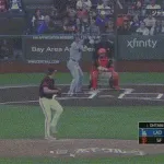 大谷翔平、第一打席で二試合ぶりの安打となる内野安打！！！！！！！