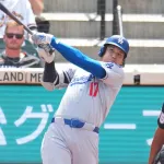 大谷翔平、５試合ぶり49号ソロ！球団初の２年連続50本に王手　シーズン54本ペース