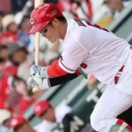 カープ羽月小園ファビ坂倉がヤクルト青柳から4連打で4得点！玉村を強力援護！！