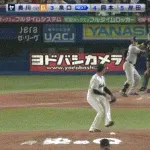【ヤクルト対巨人23回戦】巨人、３回表１アウト一三塁から泉口の犠牲フライで勝ち越し！！！！！！！！！！