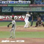 【ヤクルト対巨人24回戦】ヤクルト、４回裏１アウト二塁から長岡のタイムリーツーベースでリードを５点に広げる！！！！！！！！