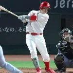 里崎「俺がカープ小園なら首位打者獲るために休む」最多安打を狙うと打率&出塁率が下がるリスクあり