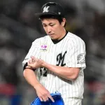 ロッテ益田（通算248セーブ）、ロッカー殴り左手骨折していた。全治数ヶ月