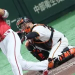 カープ中村奨成、巨人横川から8号同点ホームラン！通算10号弾は値千金の一発！！