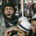 【画像】イスラム教徒、イスラムでは火葬は絶対にしてはいけないと激怒・・・・・