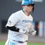 【日本ハム】郡司裕也が追加点となる9号2ラン