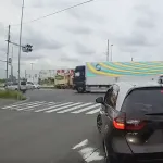 【動画】ドラレコ見直しても何故道路逆走してしまったのか分からない・・・・・・・・