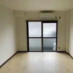 不動産屋「この部屋の家賃は5万5千円です」