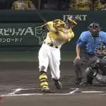 佐藤輝明、残り4試合で40本塁打100打点達成なるか！！！