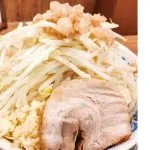 例の豚ラーメン屋さん「言いたい事あるなら直接来い」→突撃取材に「何もお答えすることはありません」