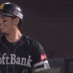 満塁のチャンスで栗原陵矢が打つ！！