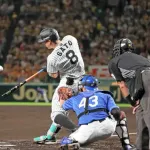 阪神・佐藤輝　９９打点到達！初回左前先制＆五回右前タイムリー　４０発＆１００打点の大台到達Ｗリーチ