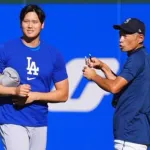 大谷翔平、イチロー氏と3分談笑　帽子とって何度もペコリ…グラウンドで笑顔の再会