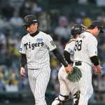 阪神　逆転負けで中日に負け越し　セ５球団に勝ち越す“完全優勝”ならず　九回に岩崎が３失点