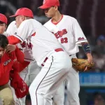 カープ高太一、中日ビシエドの打球が脛に直撃で負傷交代。高橋昂也が緊急登板