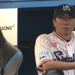 高津監督、神宮ラストゲームでもお決まりのやつｗｗｗｗ