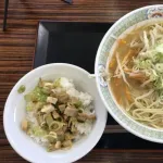 ラーメンや行ったら必ずミニ丼系頼むやつww