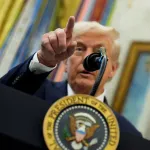 【悲報】トランプ大統領、政府閉鎖を示唆