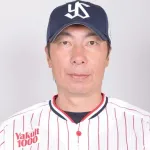 【朗報】高津「ムネ、お前アメリカ行くのか？」村上「ﾆｯｺﾘ」