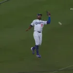 ドジャース　テオスカー・ヘルナンデス落球…