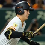 巨人泉口(SS)打率.301 6本 出塁率.362 OPS.755 wRC+127 UZR+11.8 WAR+6.1(NPB3位)