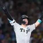 サトテル40HR100打点達成←これ