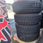 車のタイヤに詳しい天才おるか？？？？