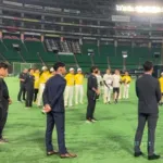 武田翔太と又吉克樹がドームであいさつ「この戦力外を通過点と思えるように」