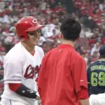 ヤクルト・下川、川端の登場曲で出場の小園に即死球ｗｗｗｗ