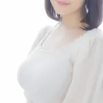 【朗報】新人声優さん、宣材写真でとんでもない武器を披露してしまうｗｗｗｗｗｗ