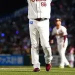 楽天の石井一久GMが三木監督の来季続投を明言「監督と今日、話して、じゃあ来年もお願いしますねって…」