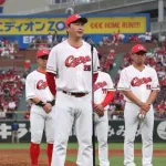 広島・新井監督、セレモニーで謝罪「来年以降も苦しみは続きます」