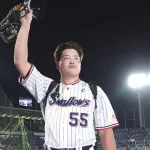 村上宗隆、10年290億円規模の見通し　ヤクルトへの譲渡金46億円へ