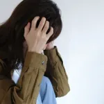 夫「退職金2000万円が家のローン1200万、車のローン300万、クレカ200万で残り300万になった」