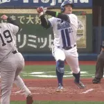 DeNA筒香嘉智が一試合２本塁打　「強い打球をイメージ」セＣＳ最多タイ通算８本目！