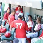 カープ新井監督『勝てるチーム』へ気合入れ直し！「量はもちろん質も」秋季練習スタート
