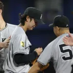 巨人阿部監督、田中瑛(対右.236左.278)で残り1アウトなのに宮原を出さず左に打たれまくりサヨナラ負け