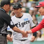 阪神藤川監督「新井カープは『燃えるような』チームになる」←意味深