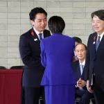 小泉進次郎防衛大臣←これお前らの妄想ネタやと思ってた