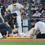 塁審と交錯で病院搬送のソフトバンク・中村晃が取材対応「ちょっとふらふらしているかな」診断は「後頭部の打撲」