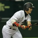 ロッテ西岡剛(26) ショート全試合フルイニング出場 打率.346 11本 59打点 22盗塁 OPS.904