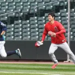 【朗報】大谷翔平vsイチロー論争、決着が付かないｗｗｗｗｗｗｗ