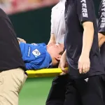 日本ハム・山県は左大腿部挫創の診断　縫合処置を終えたと球団が発表　初回の守備で左膝を傷め負傷交代　二盗試みた走者と衝突