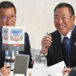 中日井上監督、「バランスよく取れた」ドラフト総括し安堵