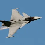 スウェーデン(人口1000万人)ウクライナに国産戦闘機150機供与へ
