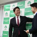 広島新井監督、ドラ1平川に「NPBの歴史上両打ちの長距離砲は1人もいない。『初』になってほしい」