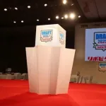 プロ野球『ドラフト特番』ライブ中継の少なさに「会場映して」SNSでファンの怒り...下位指名"軽視"の構成に不満殺到